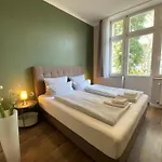 Amaroo - Rooms & Apartments 