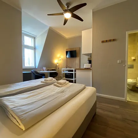 Amaroo - Gaestehaus “charlottenhof” Estalagem 2*
