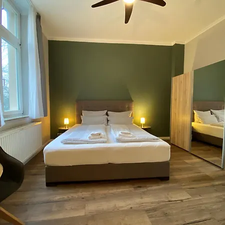 Amaroo - Gaestehaus “charlottenhof” Estalagem Potsdam