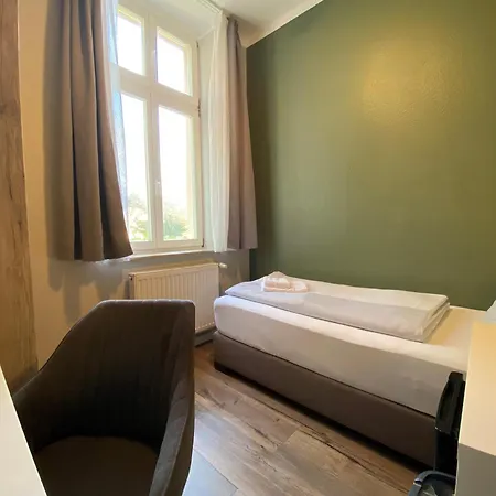 Amaroo - Gaestehaus “charlottenhof” Locanda