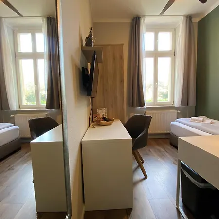Estalagem Amaroo - Gaestehaus “charlottenhof” Potsdam