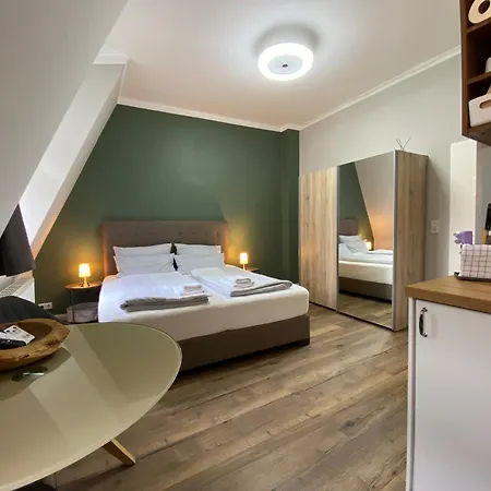 Estalagem Amaroo - Gaestehaus “charlottenhof” Potsdam