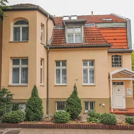 Amaroo - Gaestehaus “charlottenhof” Estalagem 2*